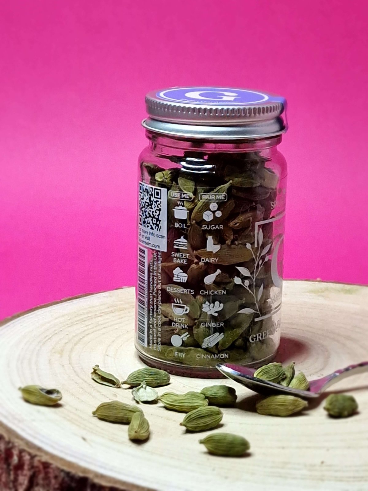 Usage and pairing suggestions for Green Cardamom: brew in chai tea, add to curries, complement sweet pastries